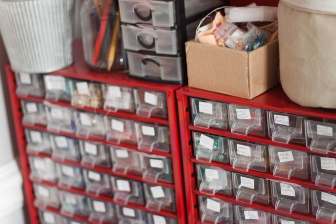 dissident-sheep-bijoux-brodes-article-atelier-18