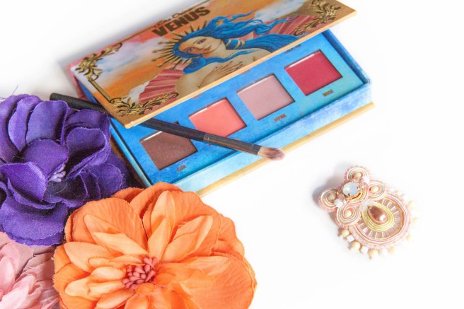 dissident sheep bijoux brodés pièces uniques - broche Real and Imagined 3