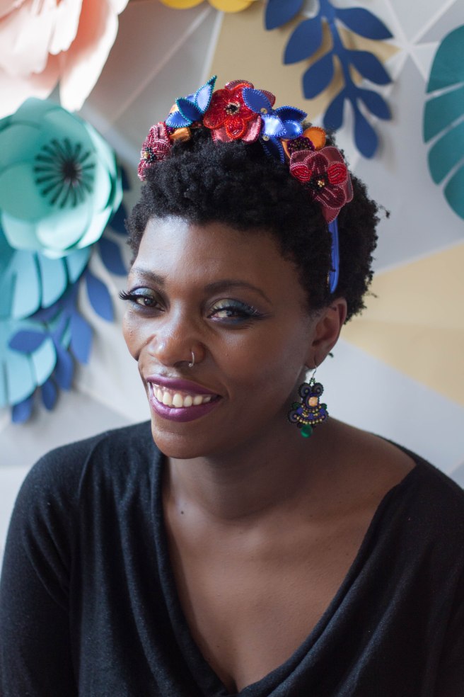 Dissident sheep bijoux brodés haute couture - Shooting au petit bonheur la fleur murielle jacquet - Marianne 25