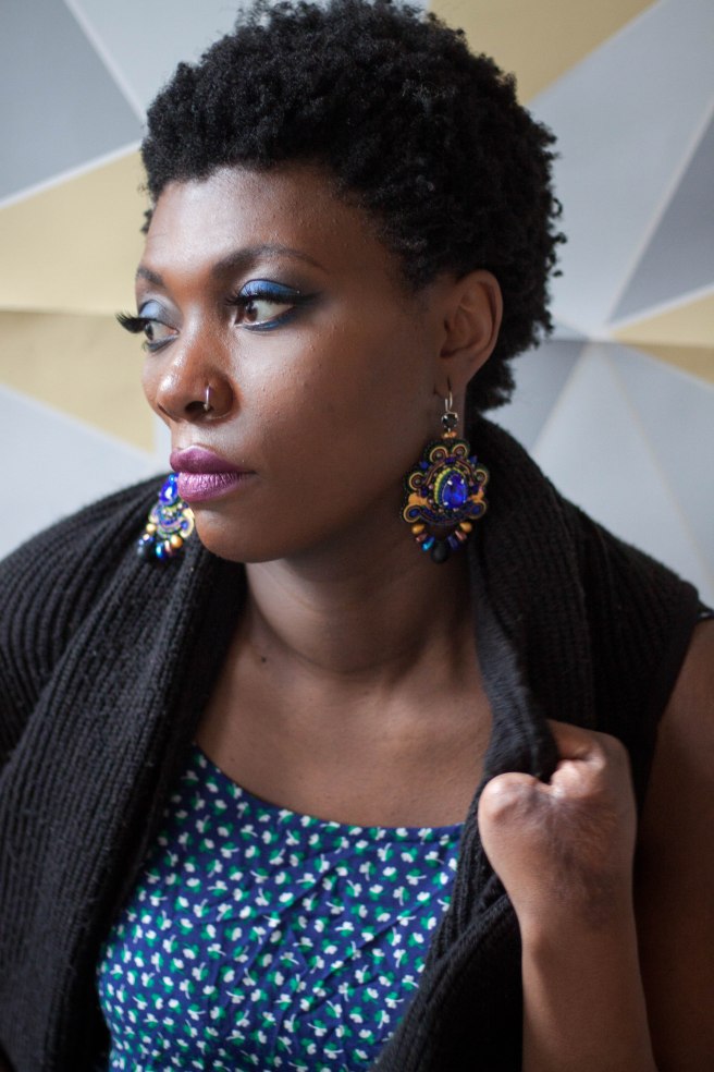 Dissident sheep bijoux brodés haute couture - Shooting au petit bonheur la fleur murielle jacquet - Marianne 7